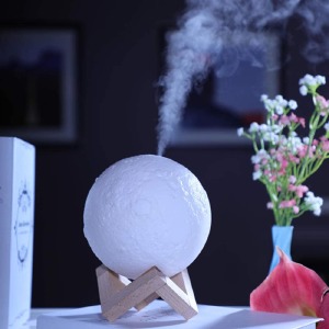 Увлажнитель воздуха MOON 3D 13см RGB 2 режима/подсветка/емкость для воды 880мл/от USB - фото