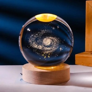 Ночник хрустальный шар 8см галактика на деревянной подставке LED подсветка/от USB - фото