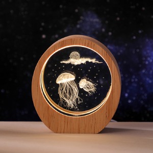 Ночник хрусталь плоский на деревяной подставке 6см медузы LED подсетка/от USB - фото