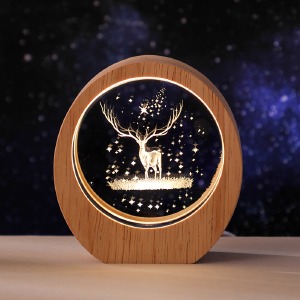 Ночник хрусталь плоский на деревяной подставке 6см олень LED подсетка/от USB - фото