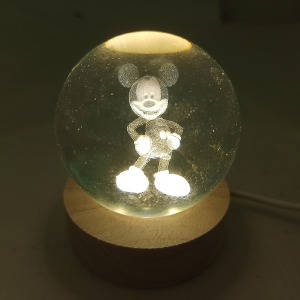 Ночник хрустальный шар 8см Мики Маус на деревянной подставке LED подсветка/от USB - фото