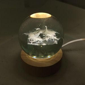 Ночник хрустальный шар 6см динозавры на деревянной подставке LED подсветка/от USB - фото