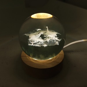Ночник хрустальный шар 6см динозавры на деревянной подставке LED подсветка/от USB - фото